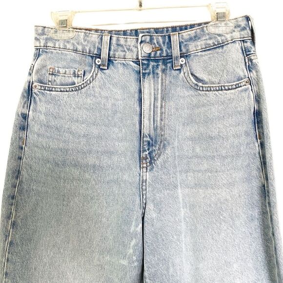 H&M Light Wash Denim Ultra High Waist Loose Fit Mom Jeans Women’s Size 6 - Picture 6 of 6